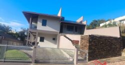 Casa em localização Privilegiada