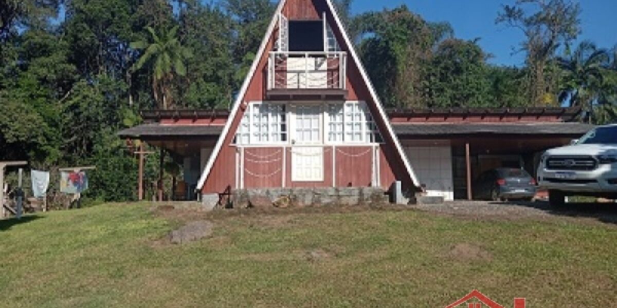 Oportunidade única em meio à natureza!