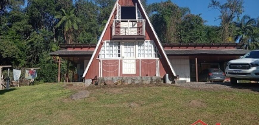 Oportunidade única em meio à natureza!