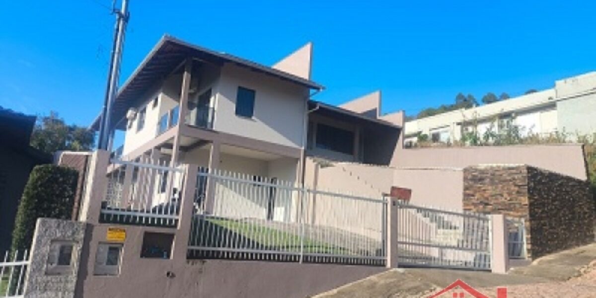 Casa em localização Privilegiada