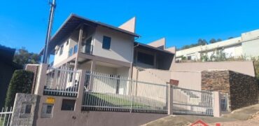 Casa em localização Privilegiada