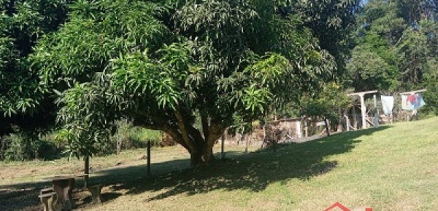 Oportunidade única em meio à natureza!