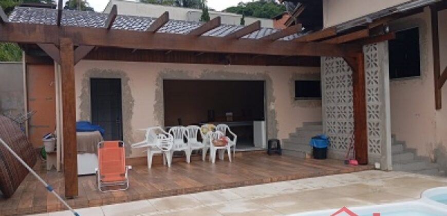 Casa em localização Privilegiada