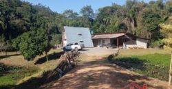 Oportunidade única em meio à natureza!