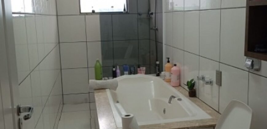 Casa em localização Privilegiada