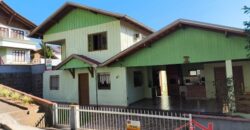 🔥 CASA NO CENTRO DE IBIRAMA – ESPAÇOSA E COM ÓTIMO PREÇO 🔥