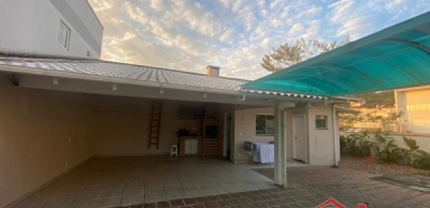 Casa de Excelente padrão no Centro de Ibirama