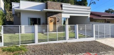 🏡 Casa de Excelente Padrão à Venda no Centro de Ibirama! 🌟