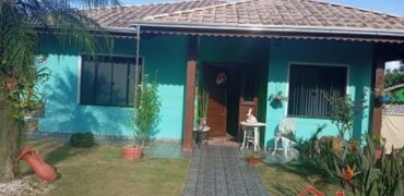 ✨ Encante-se com este imóvel completo em meio à natureza!