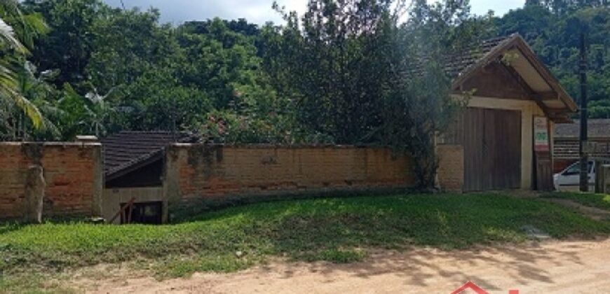 Casa Mista na Rua João Aurich