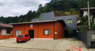 Galpão + 2 Apartamentos- Excelente Oportunidade!