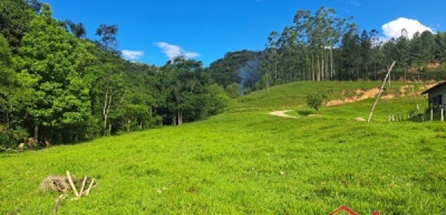 🌄 Um verdadeiro refúgio em meio à natureza!