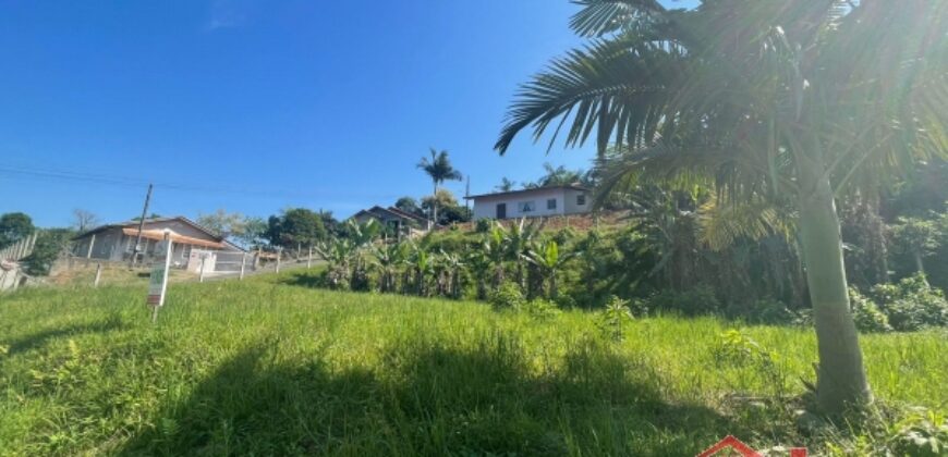 Terreno de esquina em excelente localização!