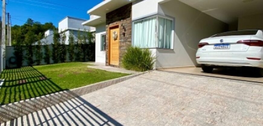 🏡 Casa de Excelente Padrão à Venda no Centro de Ibirama! 🌟