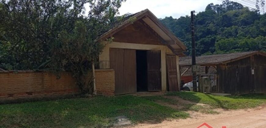 Casa Mista na Rua João Aurich