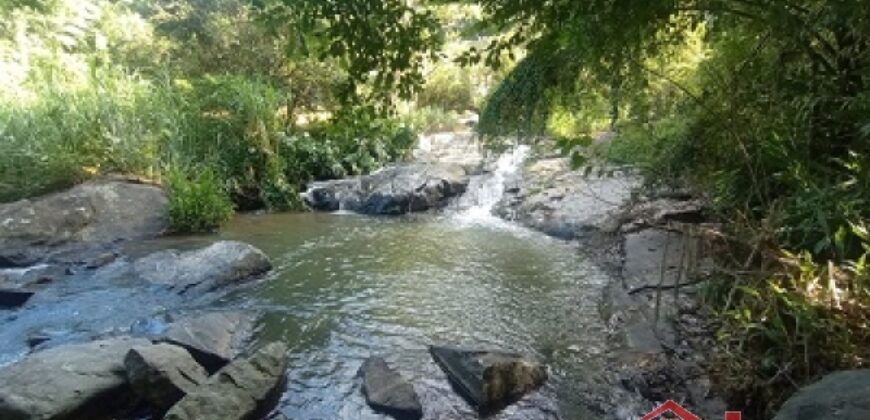 Seu refúgio no campo espera por você!