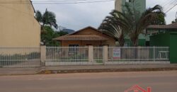 🏡✨ Casa de Alvenaria com Amplo Terreno – Excelente Oportunidade em Ibirama