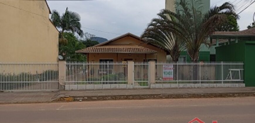 🏡✨ Casa de Alvenaria com Amplo Terreno – Excelente Oportunidade em Ibirama