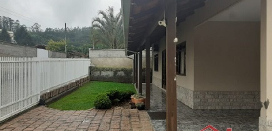 🏡✨ Casa com Piscina no Bairro Operário – Conforto e Lazer Completo!