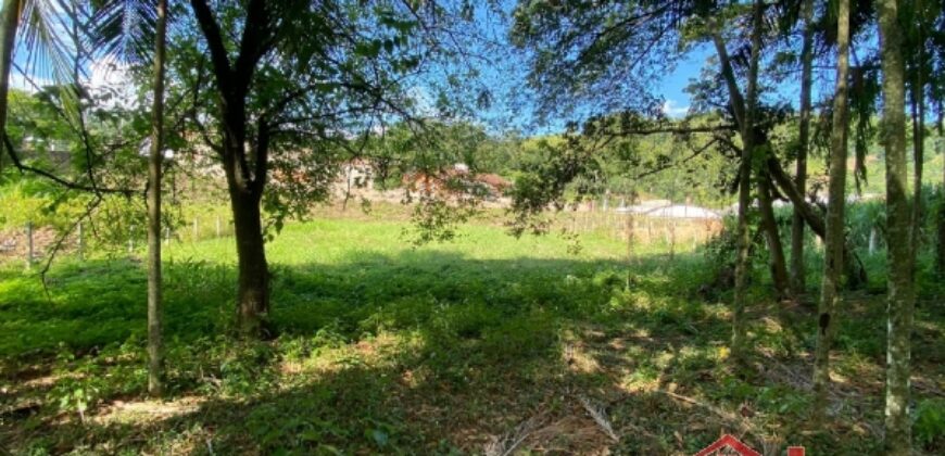 Terreno em Localização Privilegiada!