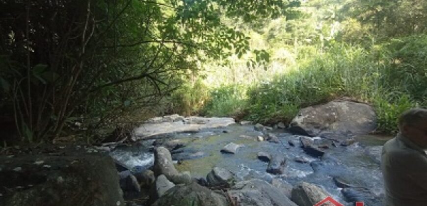 Seu refúgio no campo espera por você!