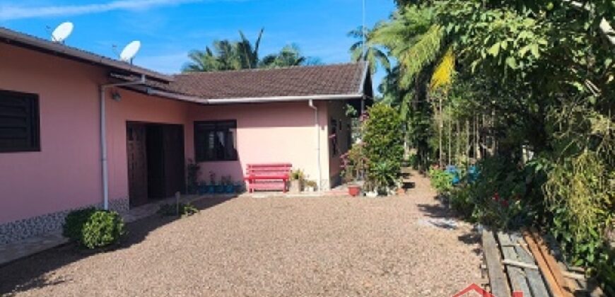 Moradia + Espaço Comercial!