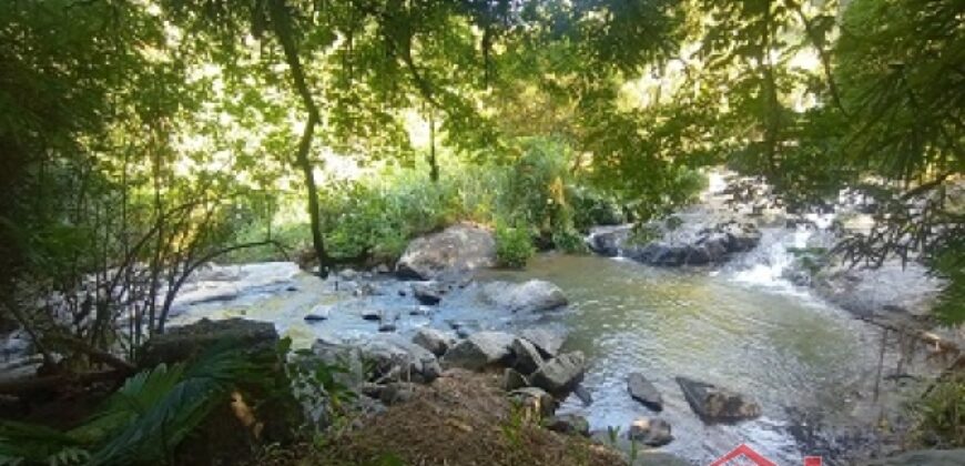 Seu refúgio no campo espera por você!