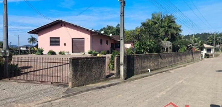 Moradia + Espaço Comercial!