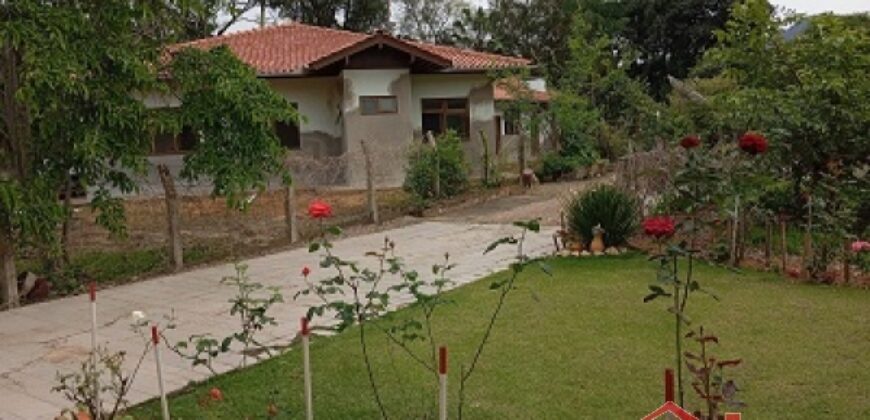 🏡✨ Casa de Alvenaria com Amplo Terreno – Excelente Oportunidade em Ibirama