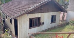 Casa Mista na Rua João Aurich