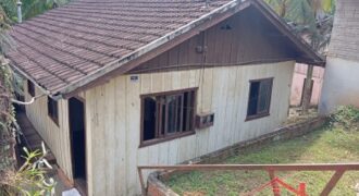 Casa Mista na Rua João Aurich