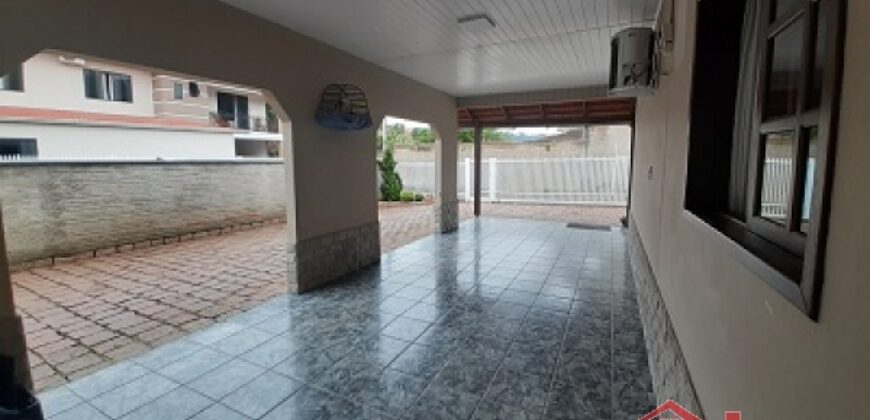 🏡✨ Casa com Piscina no Bairro Operário – Conforto e Lazer Completo!