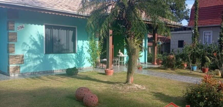 ✨ Encante-se com este imóvel completo em meio à natureza!