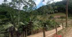 Seu refúgio no campo espera por você!