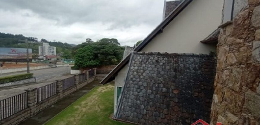 🏰✨ Castelo Exclusivo à Venda – Um Imóvel Único em Apiúna!