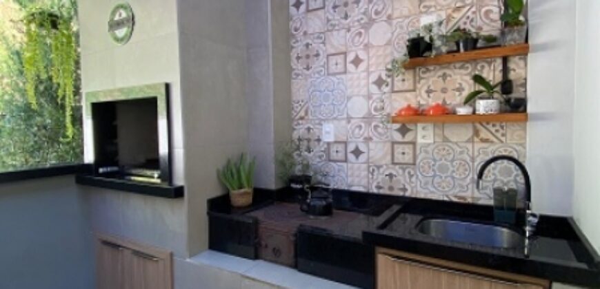 🏡 Casa de Excelente Padrão à Venda no Centro de Ibirama! 🌟