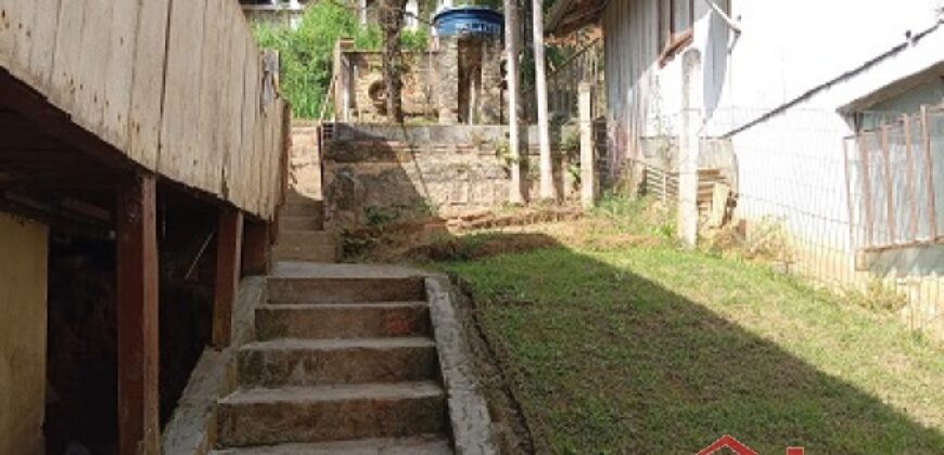 Casa Mista na Rua João Aurich