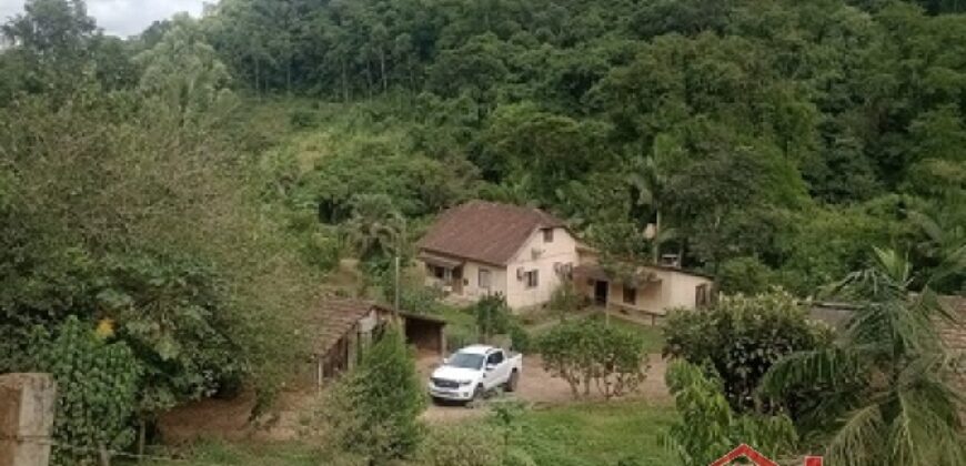 Seu refúgio no campo espera por você!