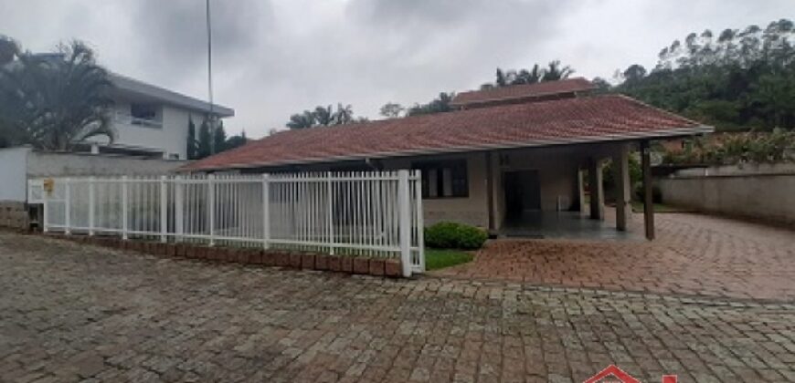 🏡✨ Casa com Piscina no Bairro Operário – Conforto e Lazer Completo!