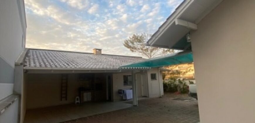 Casa de Excelente padrão no Centro de Ibirama