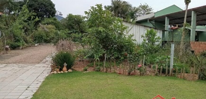 🏡✨ Casa de Alvenaria com Amplo Terreno – Excelente Oportunidade em Ibirama