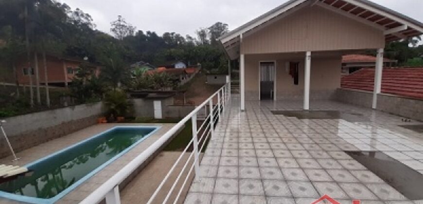 🏡✨ Casa com Piscina no Bairro Operário – Conforto e Lazer Completo!