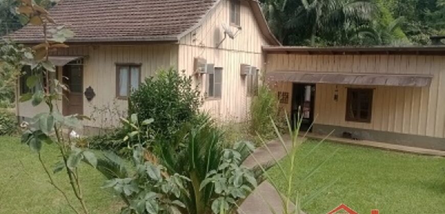 Seu refúgio no campo espera por você!