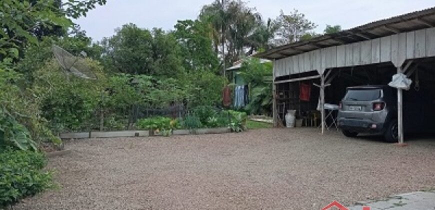 🏡✨ Casa de Alvenaria com Amplo Terreno – Excelente Oportunidade em Ibirama