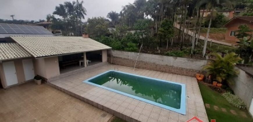 🏡✨ Casa com Piscina no Bairro Operário – Conforto e Lazer Completo!