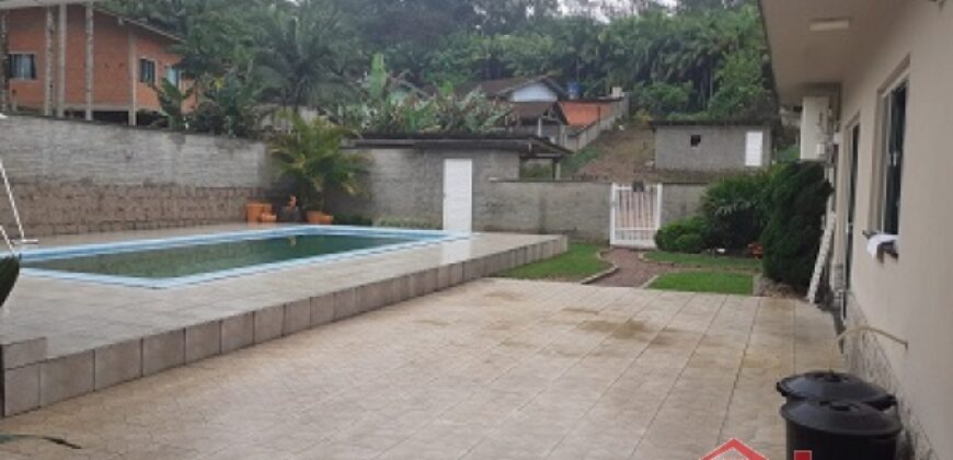 🏡✨ Casa com Piscina no Bairro Operário – Conforto e Lazer Completo!