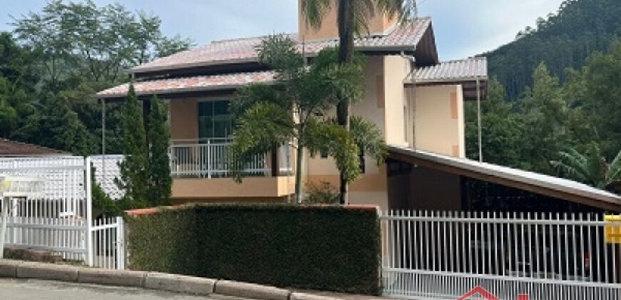 🏡✨ CASA COMPLETA COM PISCINA E MÓVEIS SOB MEDIDA! ✨🏡