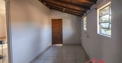 Moradia + Espaço Comercial!