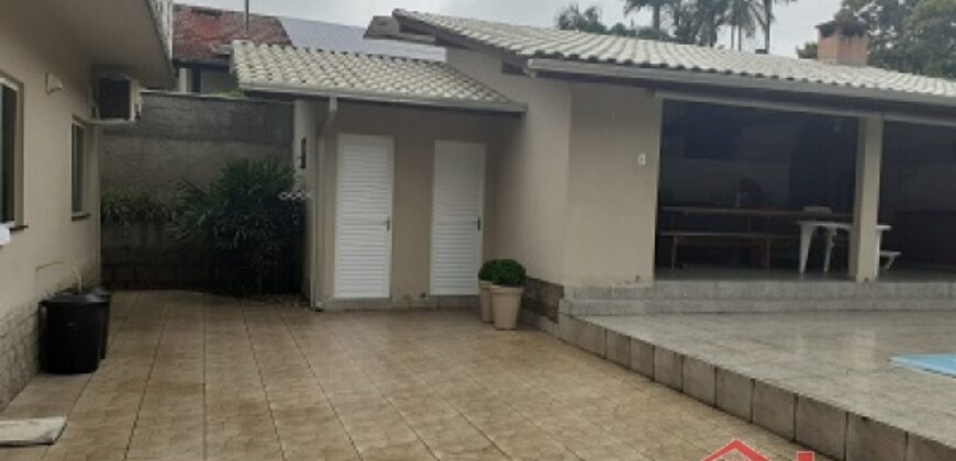 🏡✨ Casa com Piscina no Bairro Operário – Conforto e Lazer Completo!