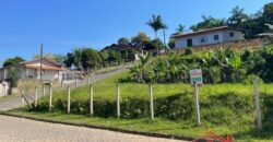 Terreno de esquina em excelente localização!